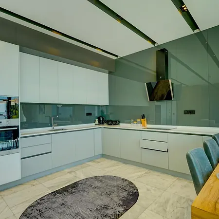 Mercury 9 - Planet Luxury * Islamlar (Mediterranean)